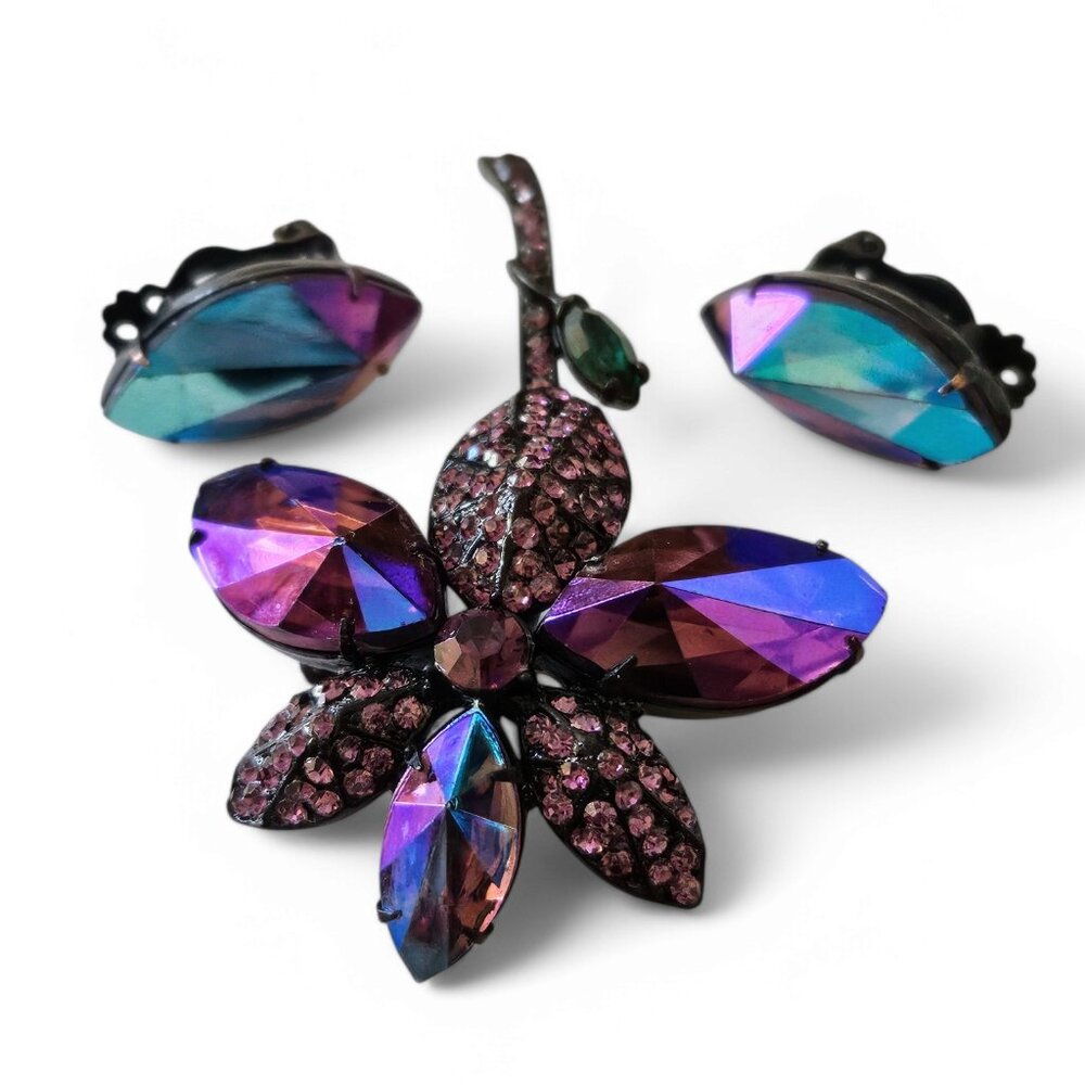 Vintage Hollycraft Rhinestone Flower Brooch & Earring Set - Picture 3 of 10